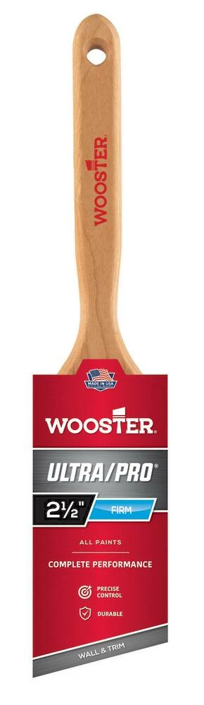Wooster® Ultra/Pro® 2-1/2 in. Angle Sash Brush